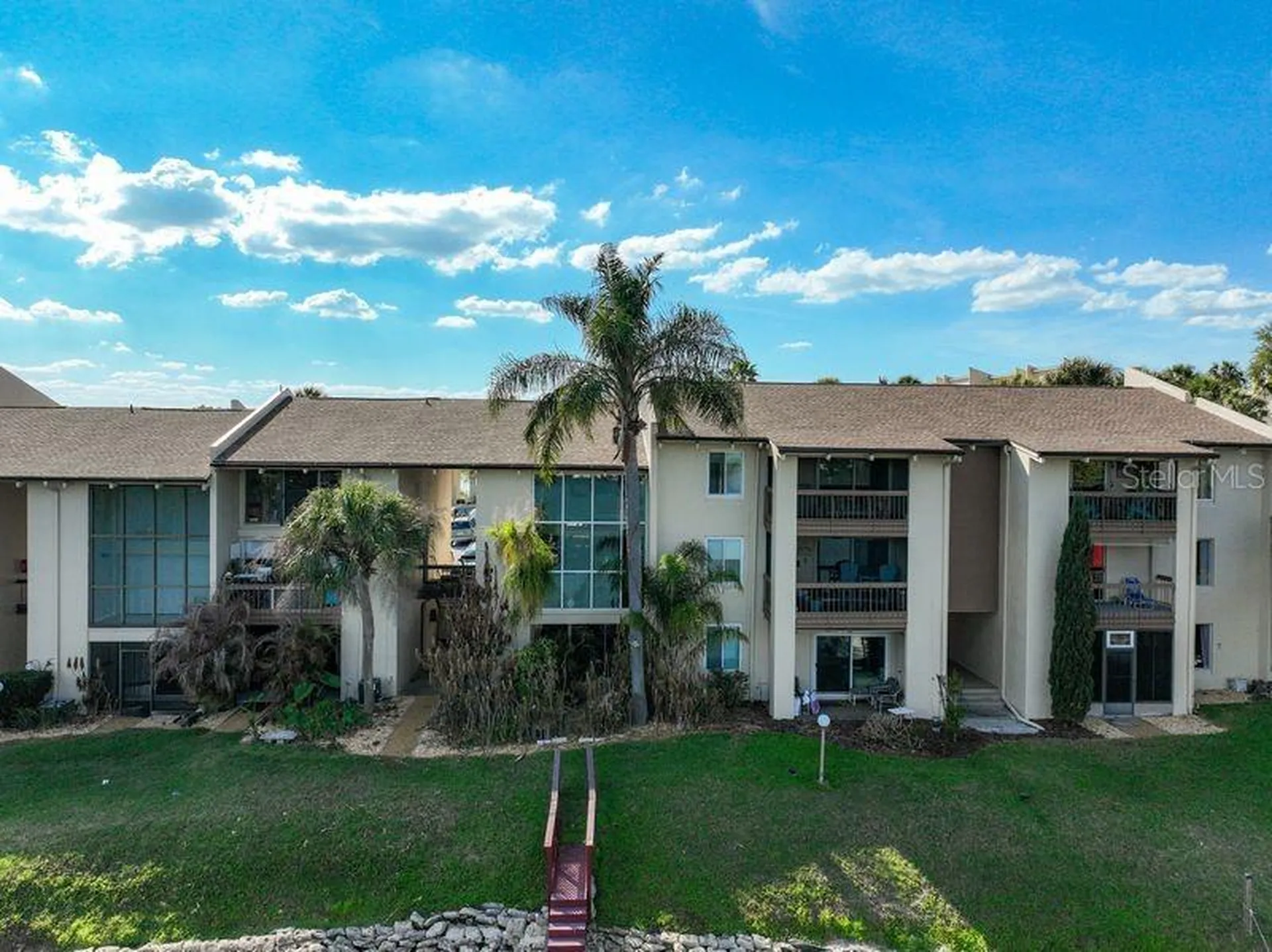 626 Orange Drive Altamonte Springs FL 32701