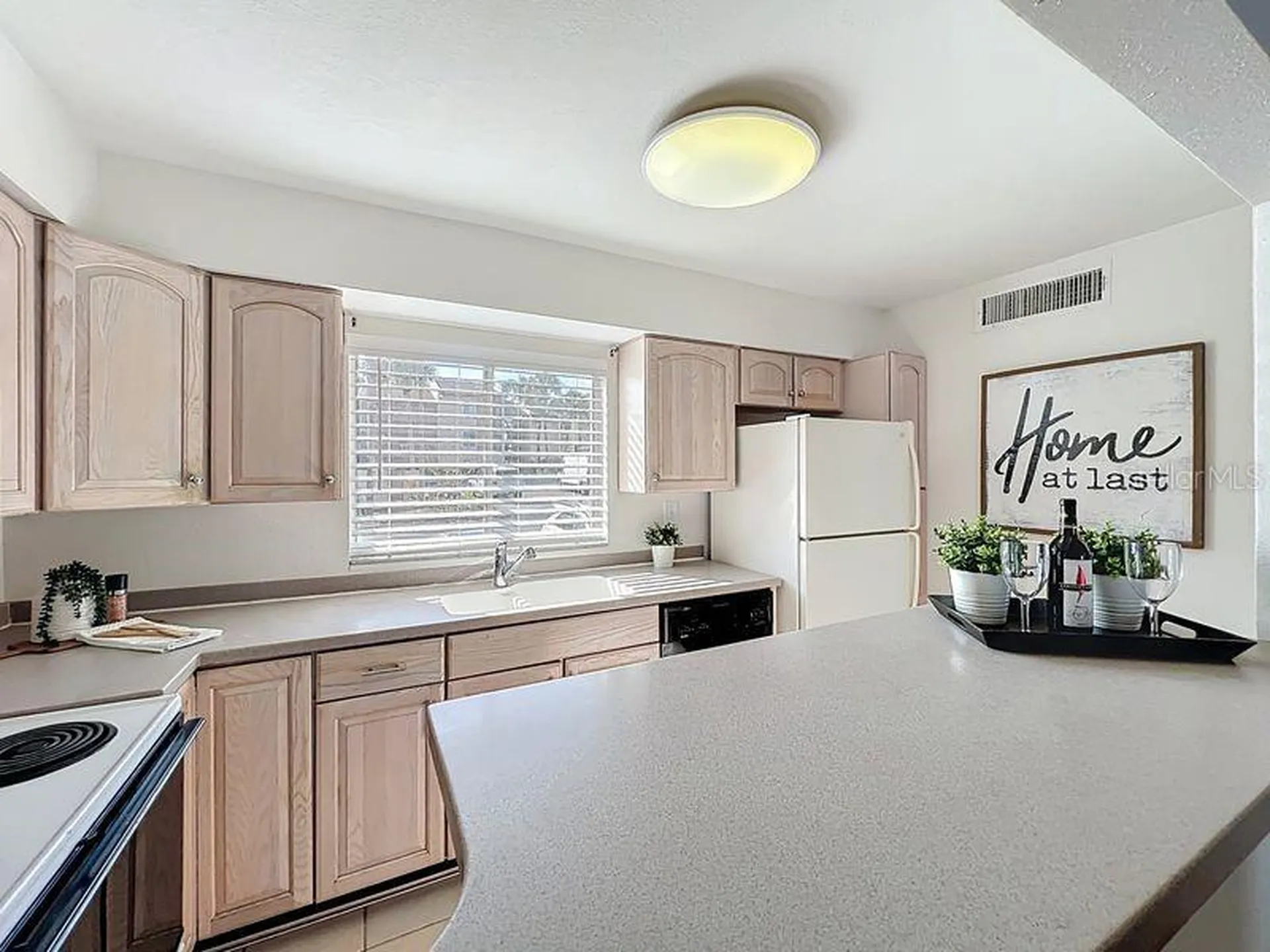 626 Orange Drive Altamonte Springs FL 32701