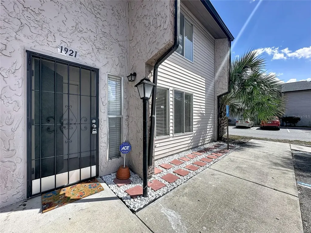 1921 Ludlow Lane Orlando FL 32839