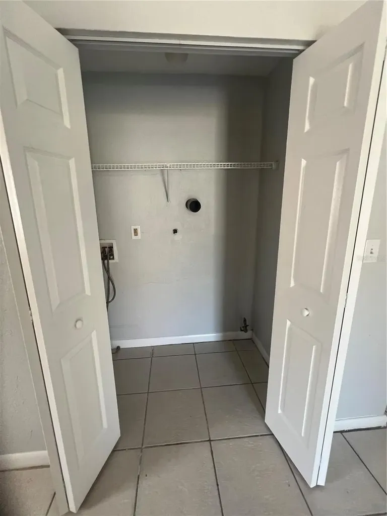2435 20th Street S St Petersburg FL 33712