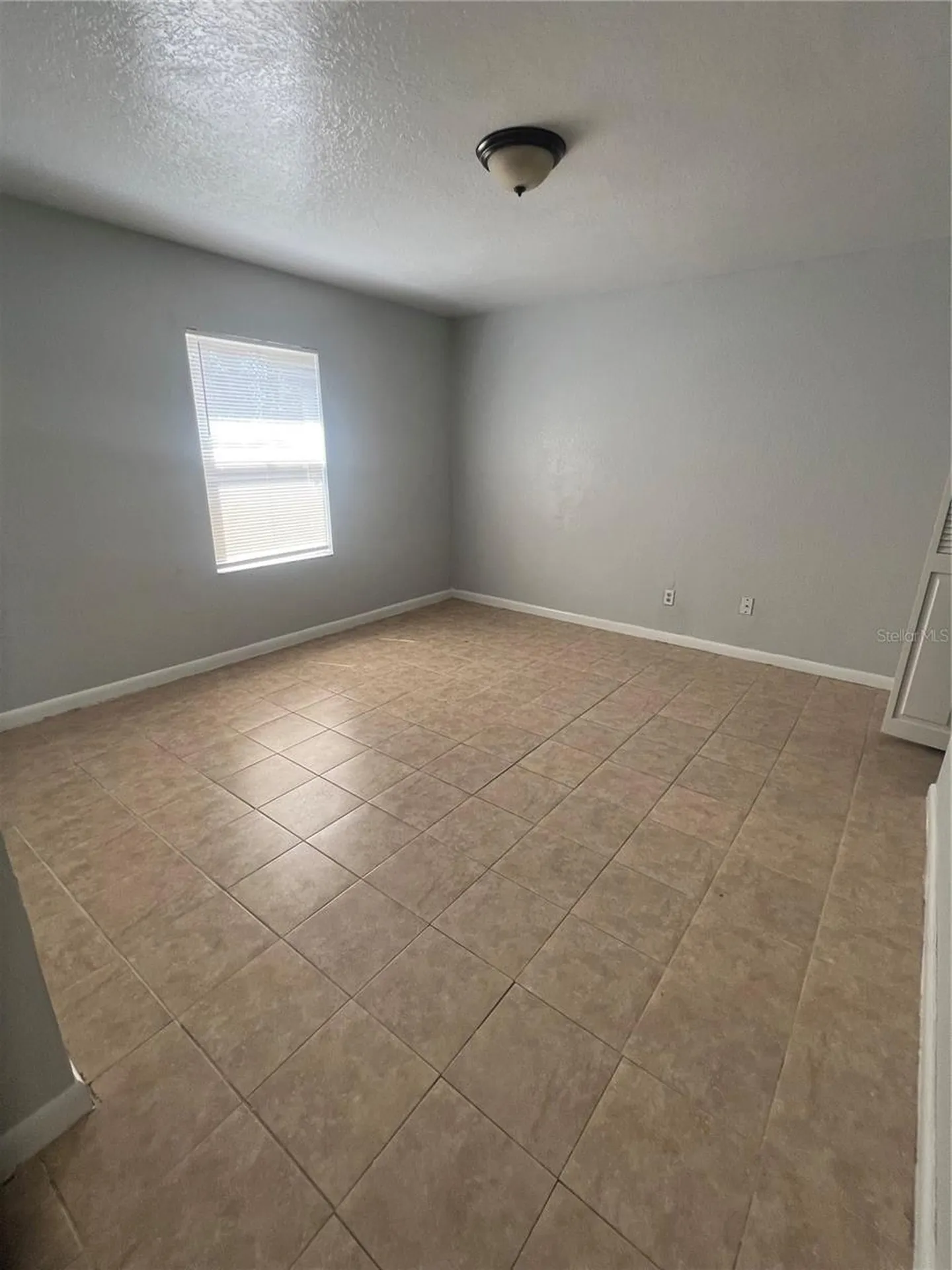 2435 20th Street S St Petersburg FL 33712