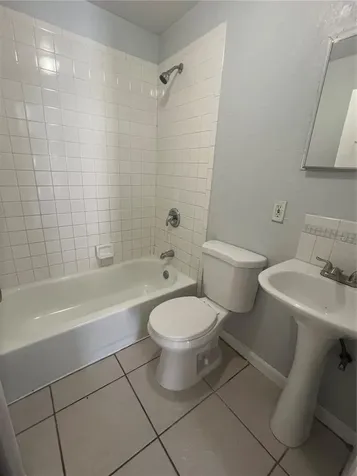 2435 20th Street S St Petersburg FL 33712