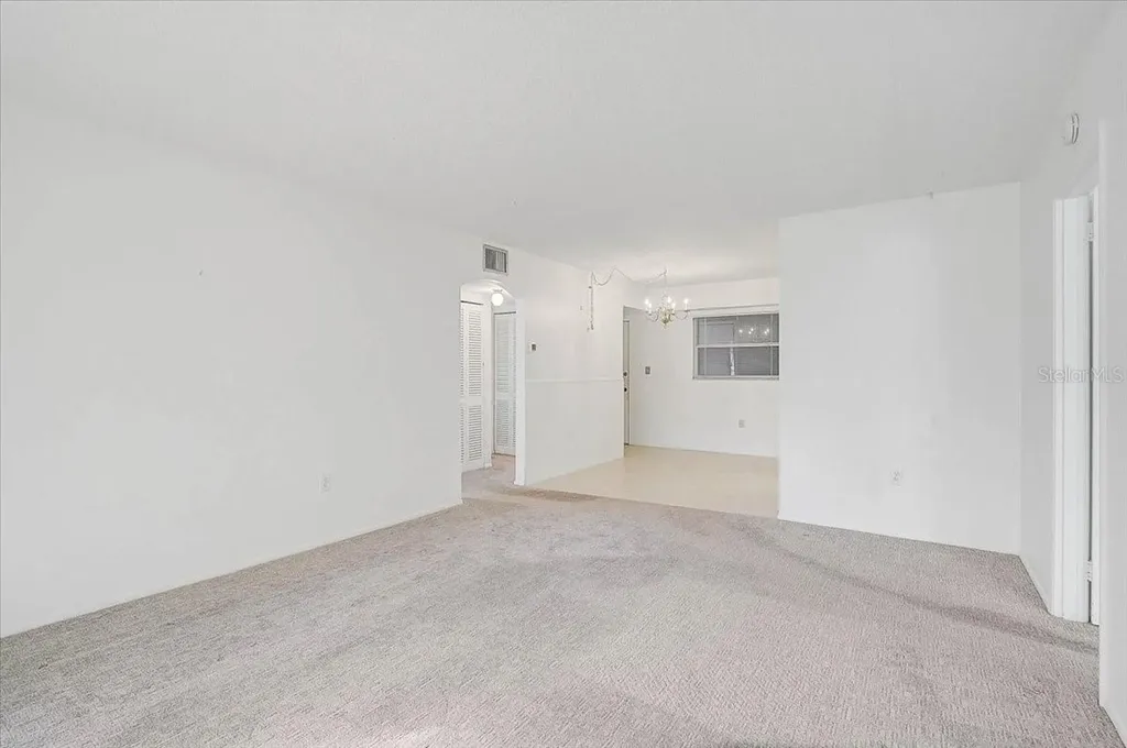 2875 Swifton Drive Sarasota FL 34231