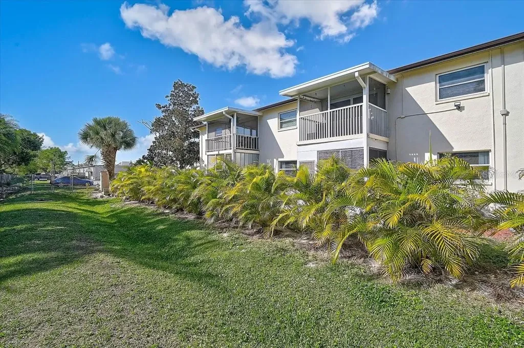 2875 Swifton Drive Sarasota FL 34231