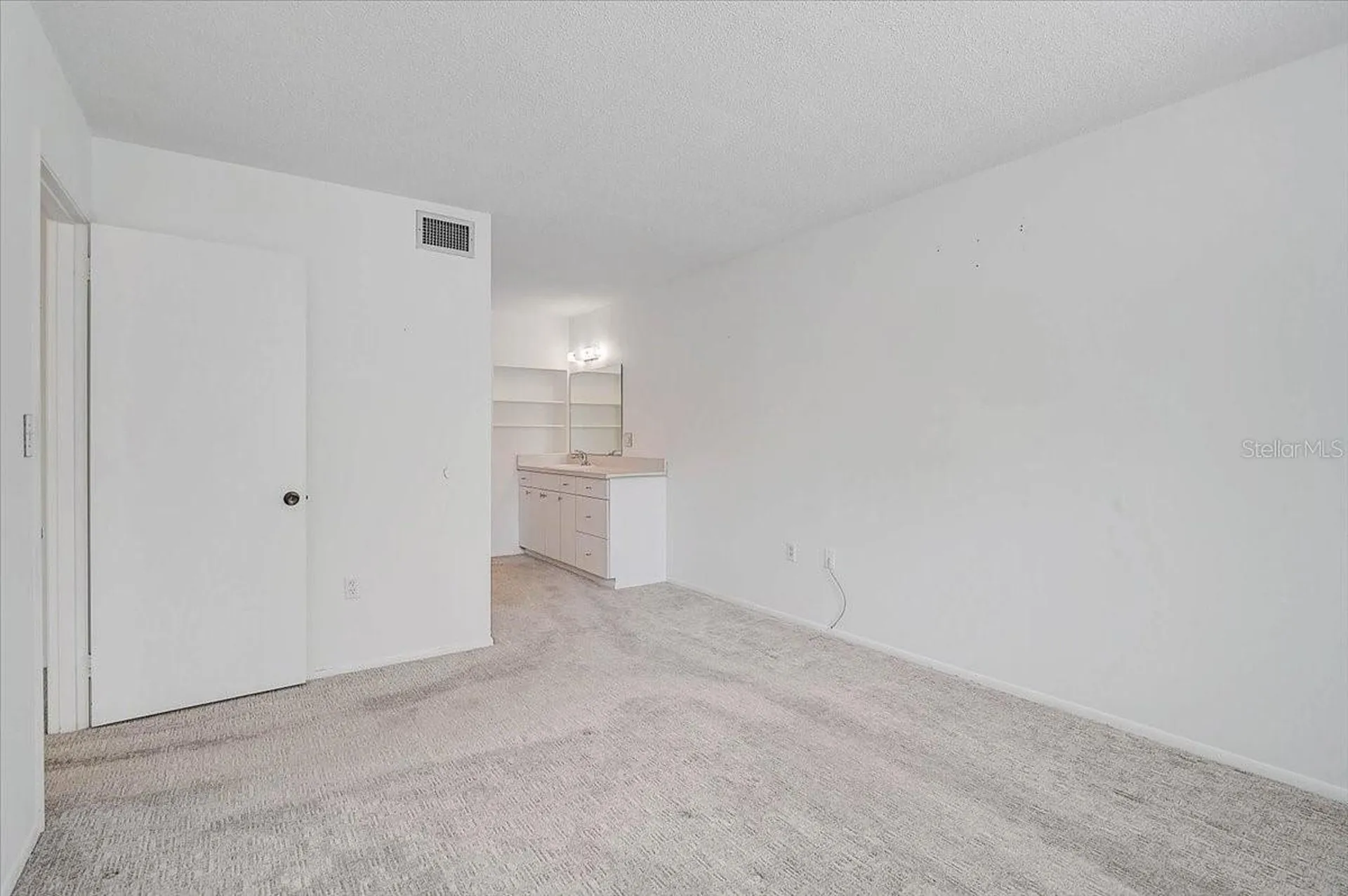 2875 Swifton Drive Sarasota FL 34231