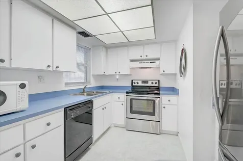 2875 Swifton Drive Sarasota FL 34231