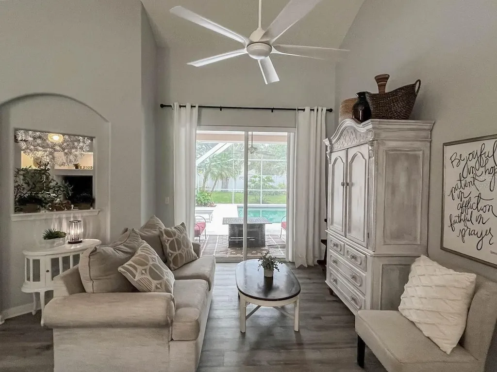 4208 34th Street E Bradenton FL 34208