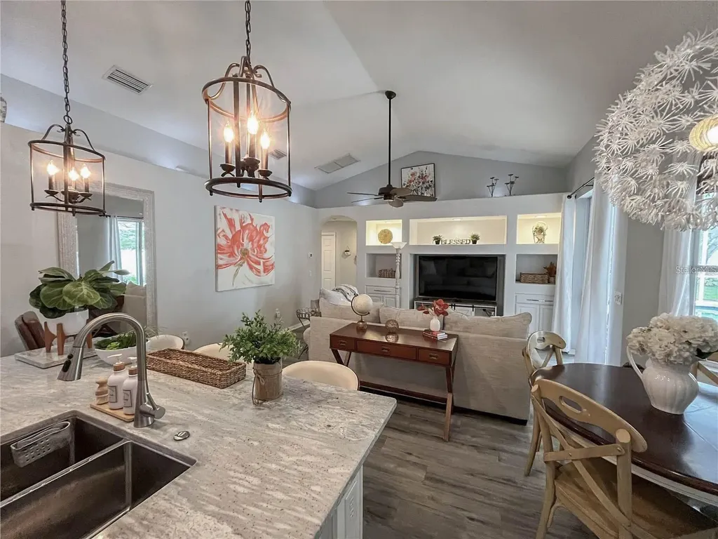 4208 34th Street E Bradenton FL 34208