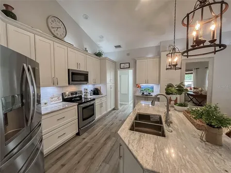 4208 34th Street E Bradenton FL 34208