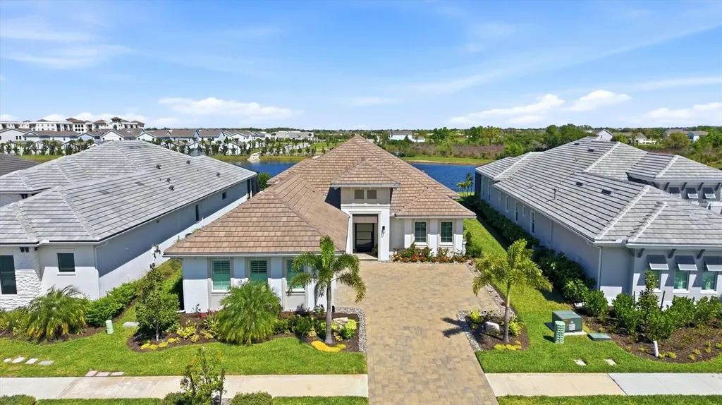 8340 Sea Glass Court Sarasota FL 34240
