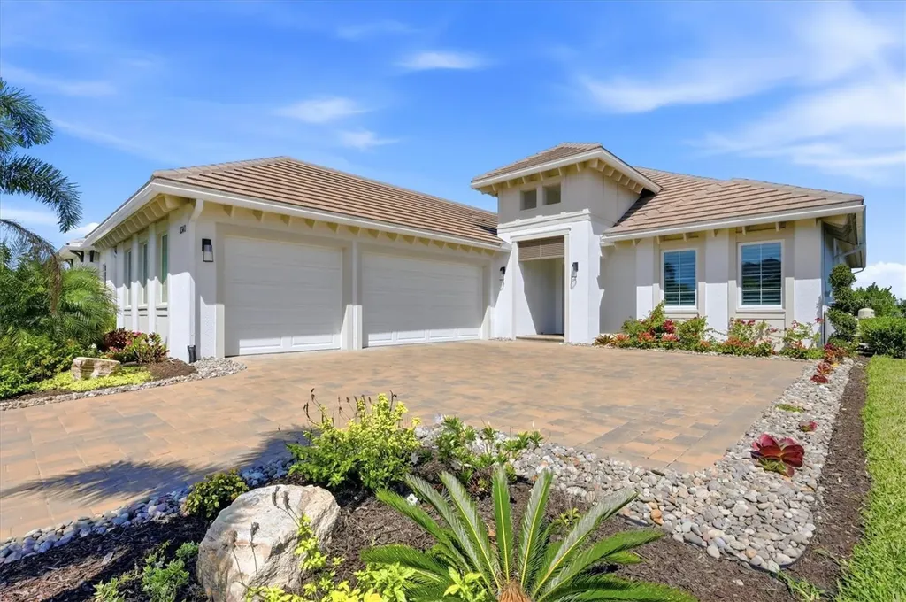 8340 Sea Glass Court Sarasota FL 34240