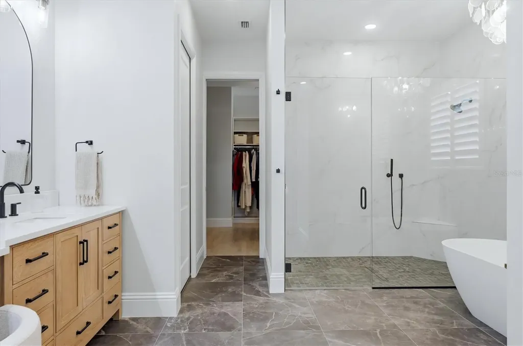 8340 Sea Glass Court Sarasota FL 34240