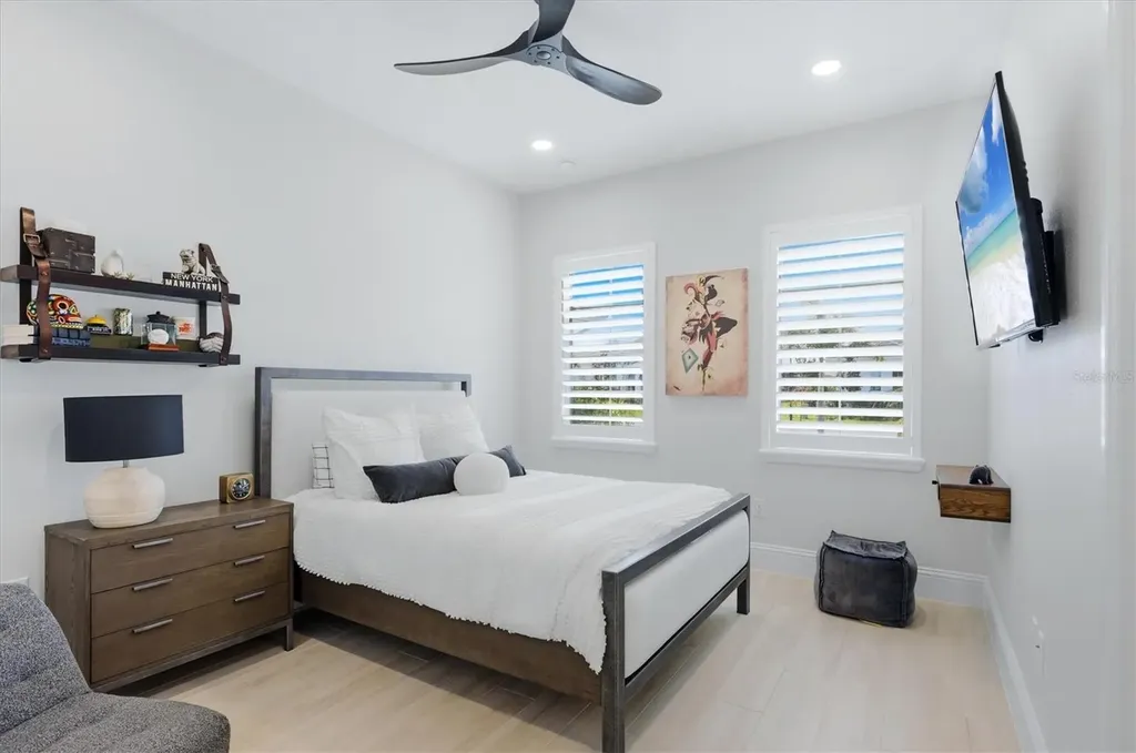 8340 Sea Glass Court Sarasota FL 34240