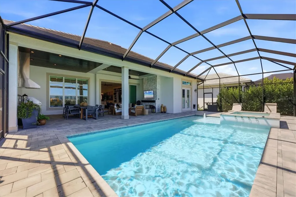 8340 Sea Glass Court Sarasota FL 34240
