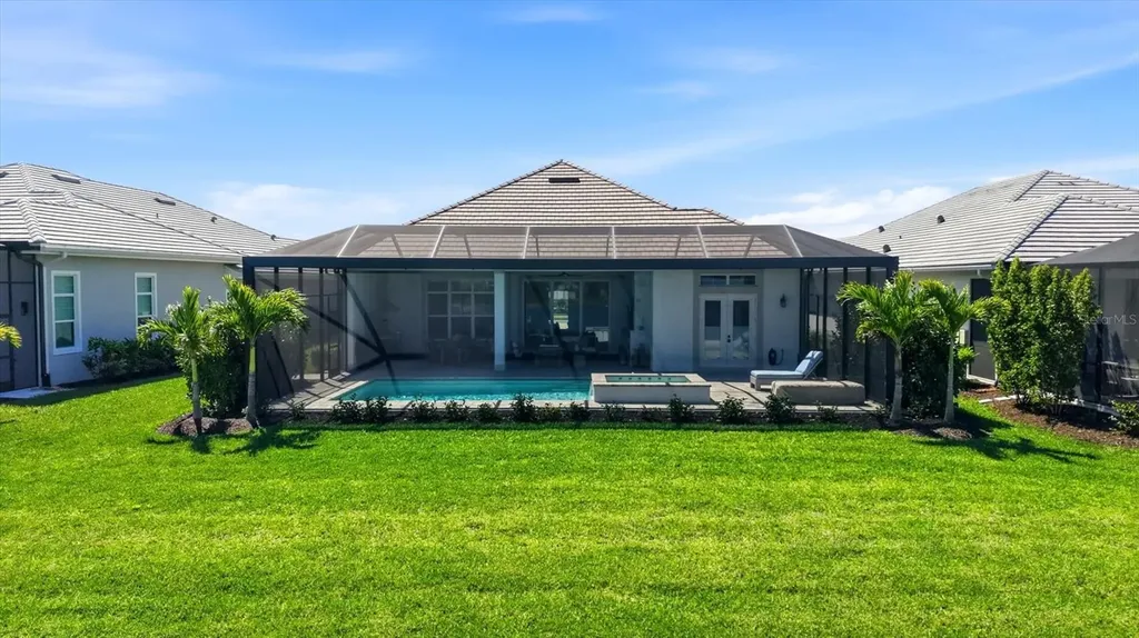 8340 Sea Glass Court Sarasota FL 34240