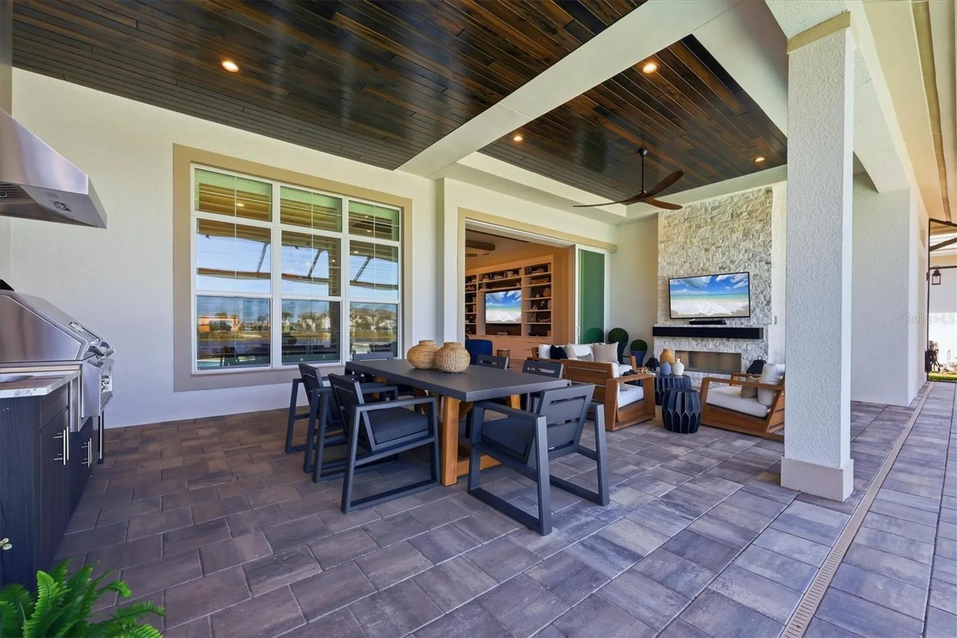 8340 Sea Glass Court Sarasota FL 34240