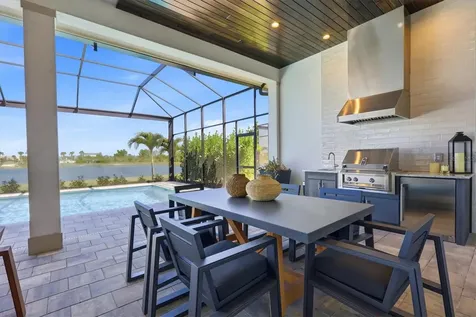8340 Sea Glass Court Sarasota FL 34240