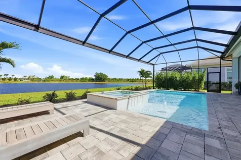 8340 Sea Glass Court Sarasota FL 34240
