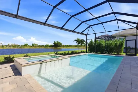 8340 Sea Glass Court Sarasota FL 34240