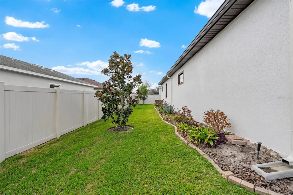 31865 Tortuga Shore Loop Wesley Chapel FL 33545