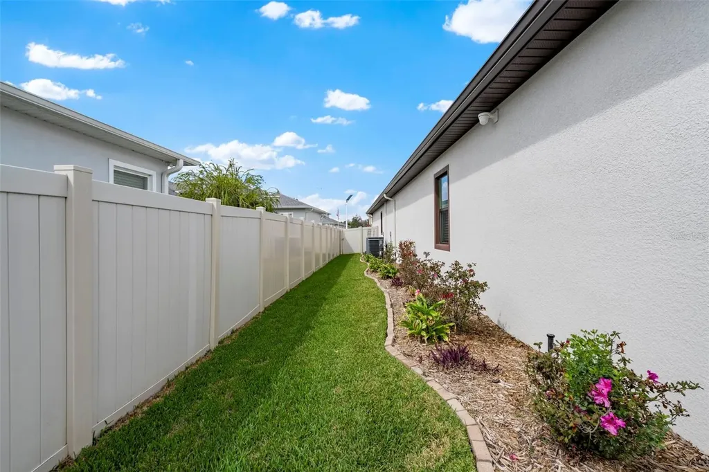 31865 Tortuga Shore Loop Wesley Chapel FL 33545