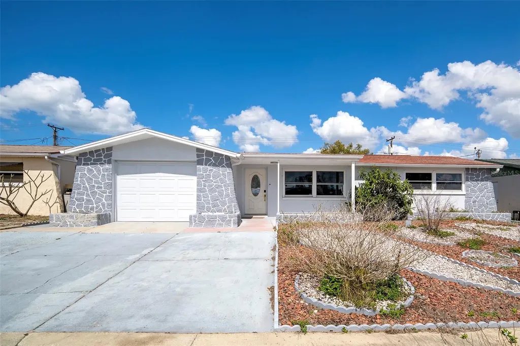 4301 Westwood Drive Holiday FL 34691