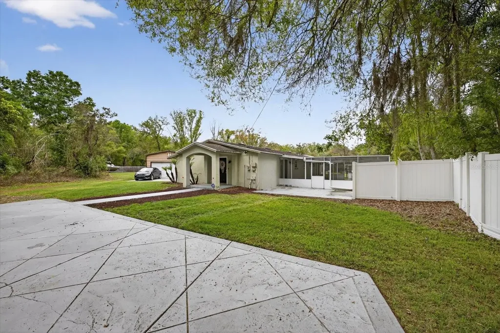 19514 N Dale Mabry Highway Lutz FL 33548