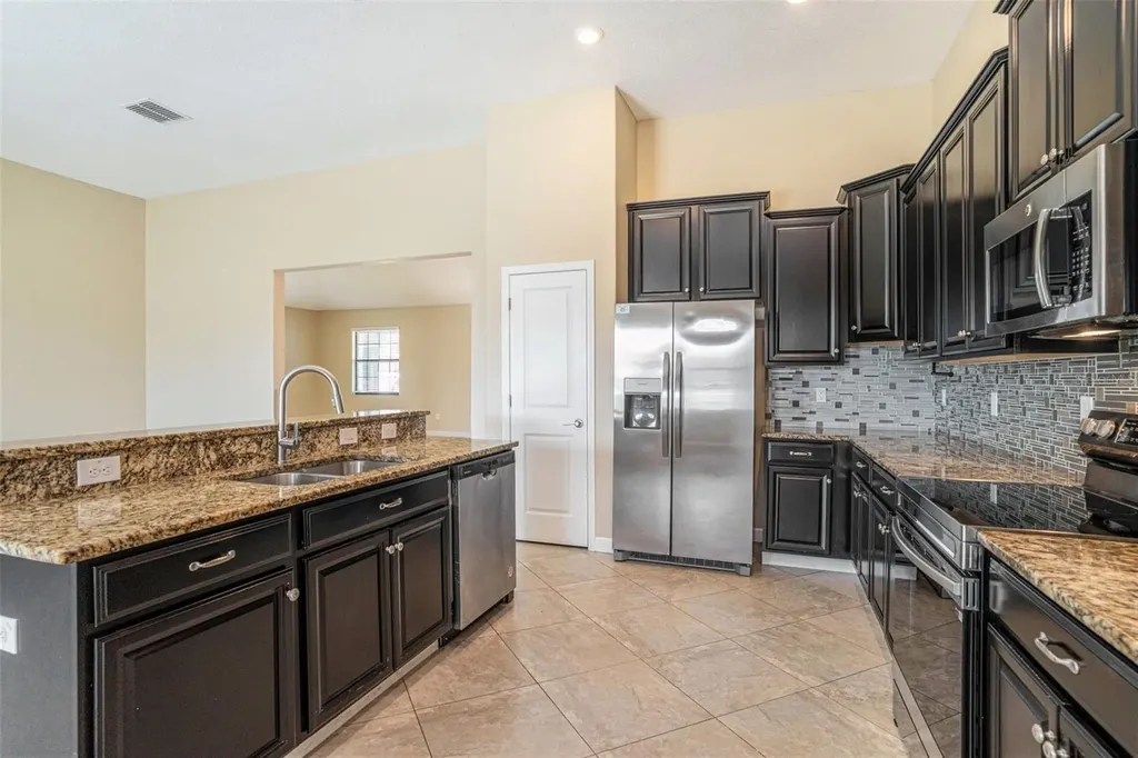 11944 N Cinnamon Fern Drive Riverview FL 33579