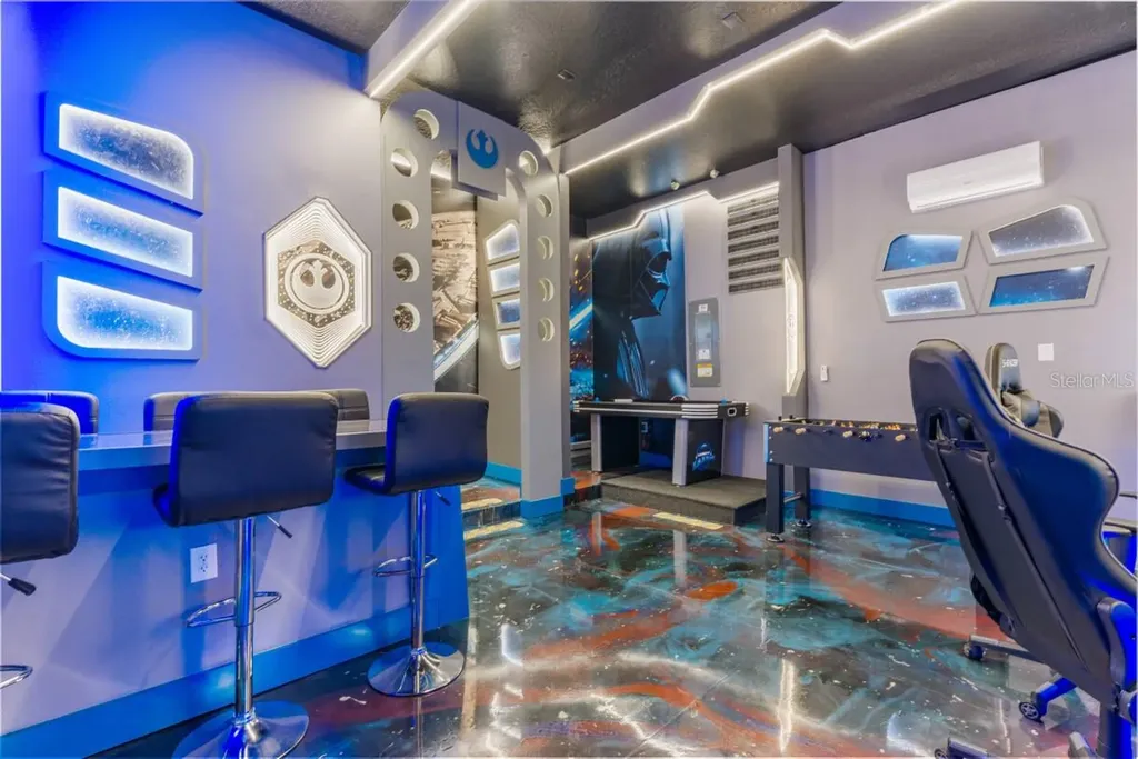 5943 High Seas Drive Orlando FL 32821