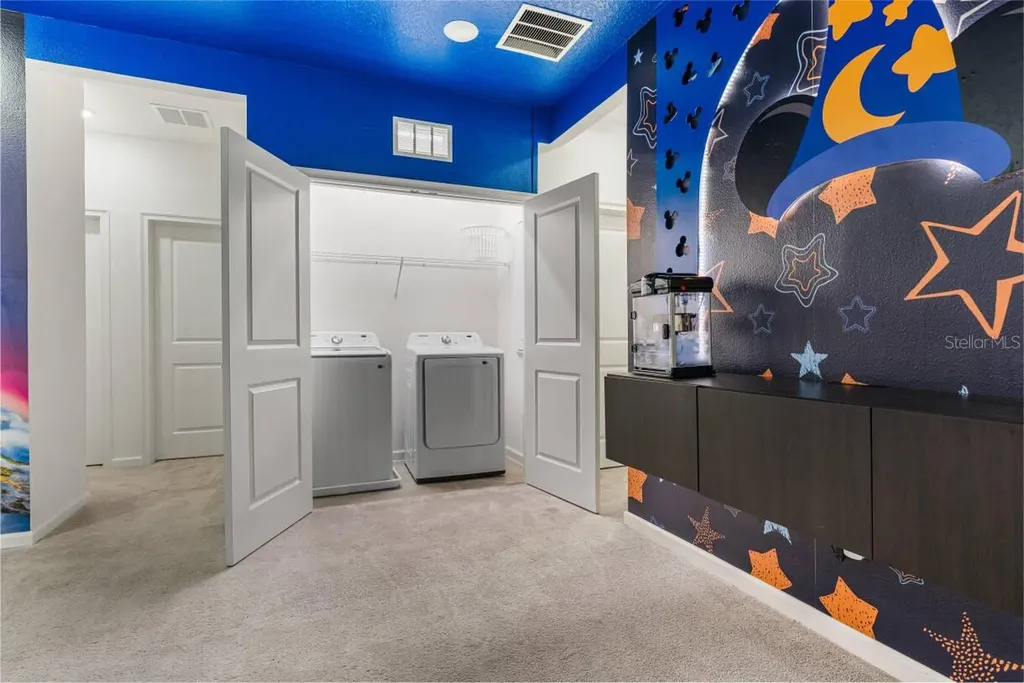 5943 High Seas Drive Orlando FL 32821