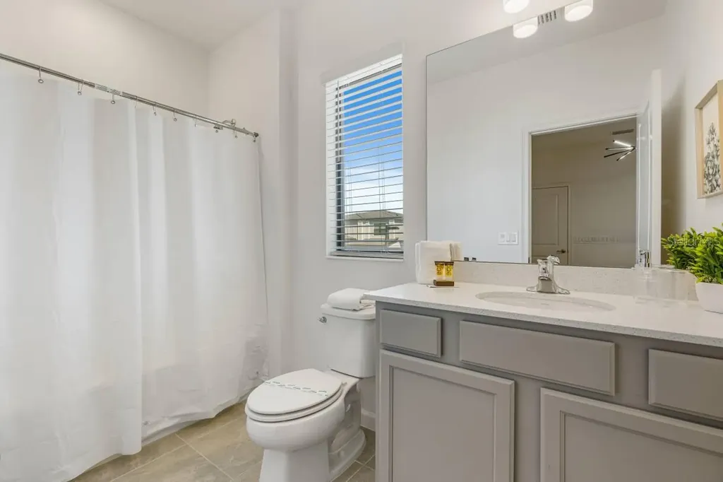 5943 High Seas Drive Orlando FL 32821