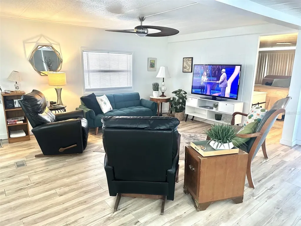 9790 66th Street N Pinellas Park FL 33782