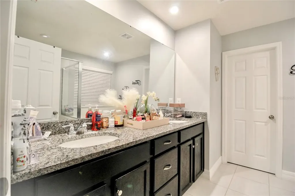 2280 Avian Loop Kissimmee FL 34741