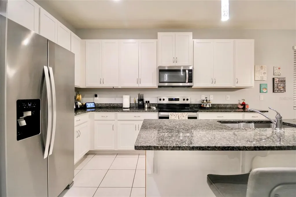 2280 Avian Loop Kissimmee FL 34741