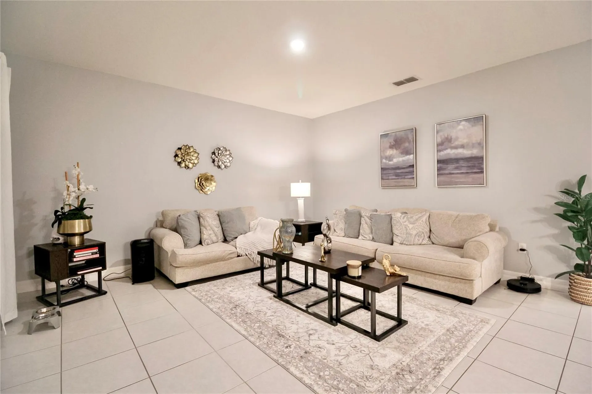 2280 Avian Loop Kissimmee FL 34741