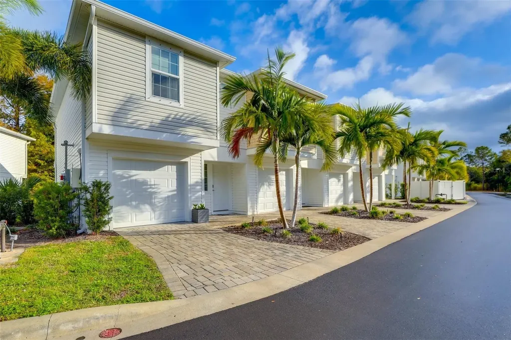 2441 6th Avenue Drive E Bradenton FL 34208