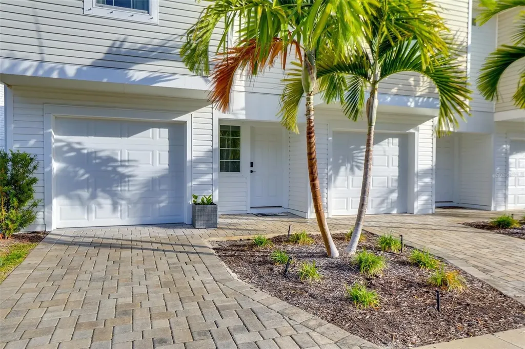 2441 6th Avenue Drive E Bradenton FL 34208