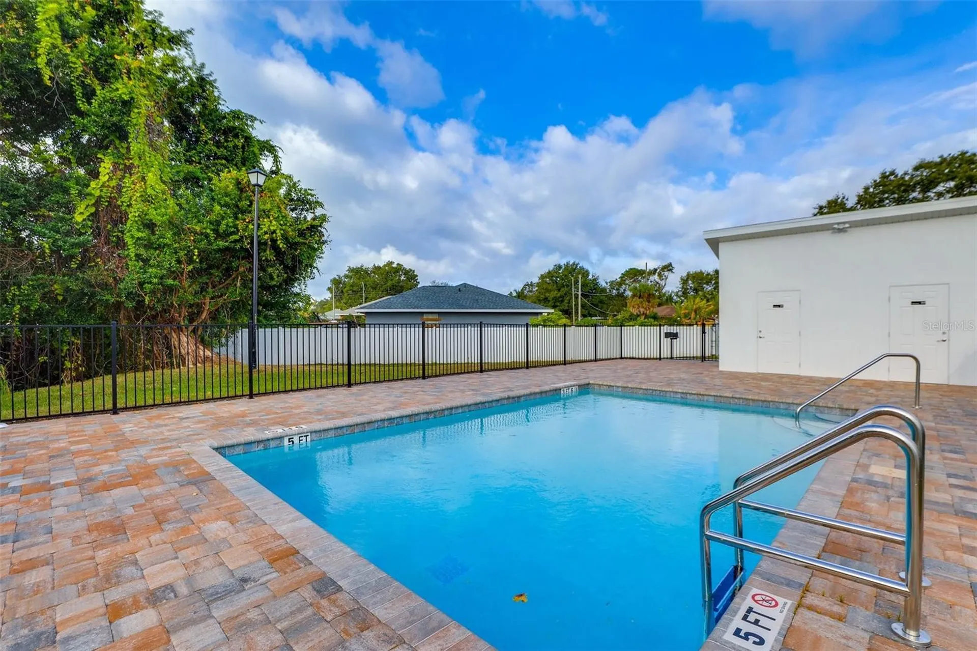 2441 6th Avenue Drive E Bradenton FL 34208