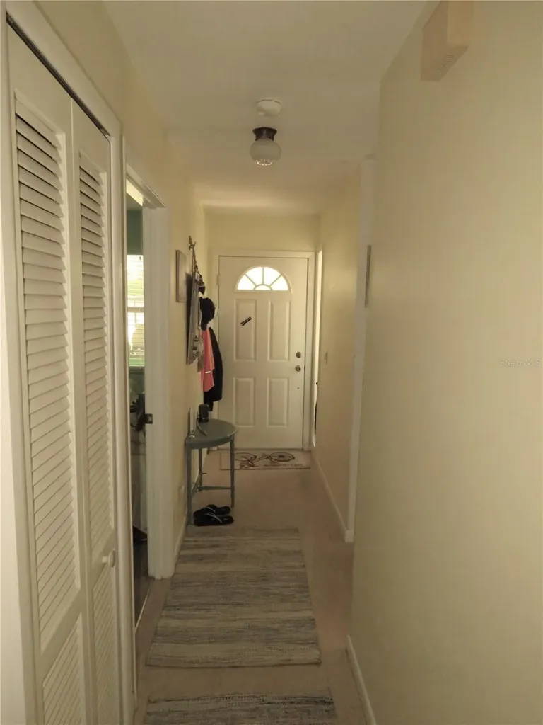 418 Narvaezi Street Venice FL 34285