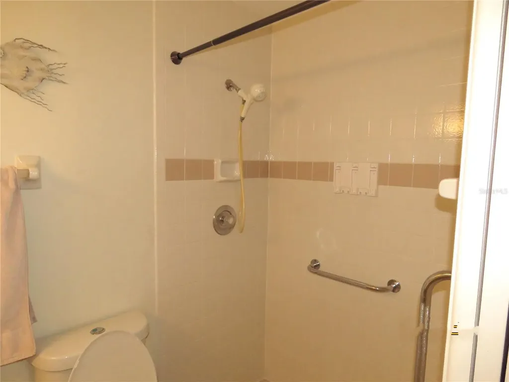 418 Narvaezi Street Venice FL 34285
