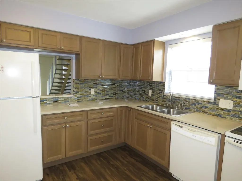 418 Narvaezi Street Venice FL 34285