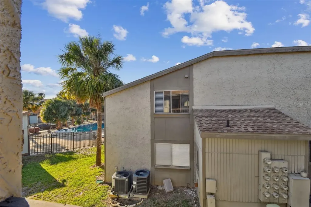6330 Newtown Circle Tampa FL 33615