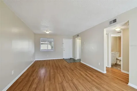 6330 Newtown Circle Tampa FL 33615