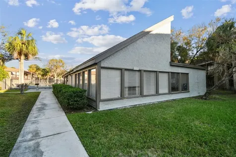 6330 Newtown Circle Tampa FL 33615