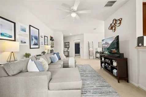 1256 Romani Avenue Davenport FL 33896