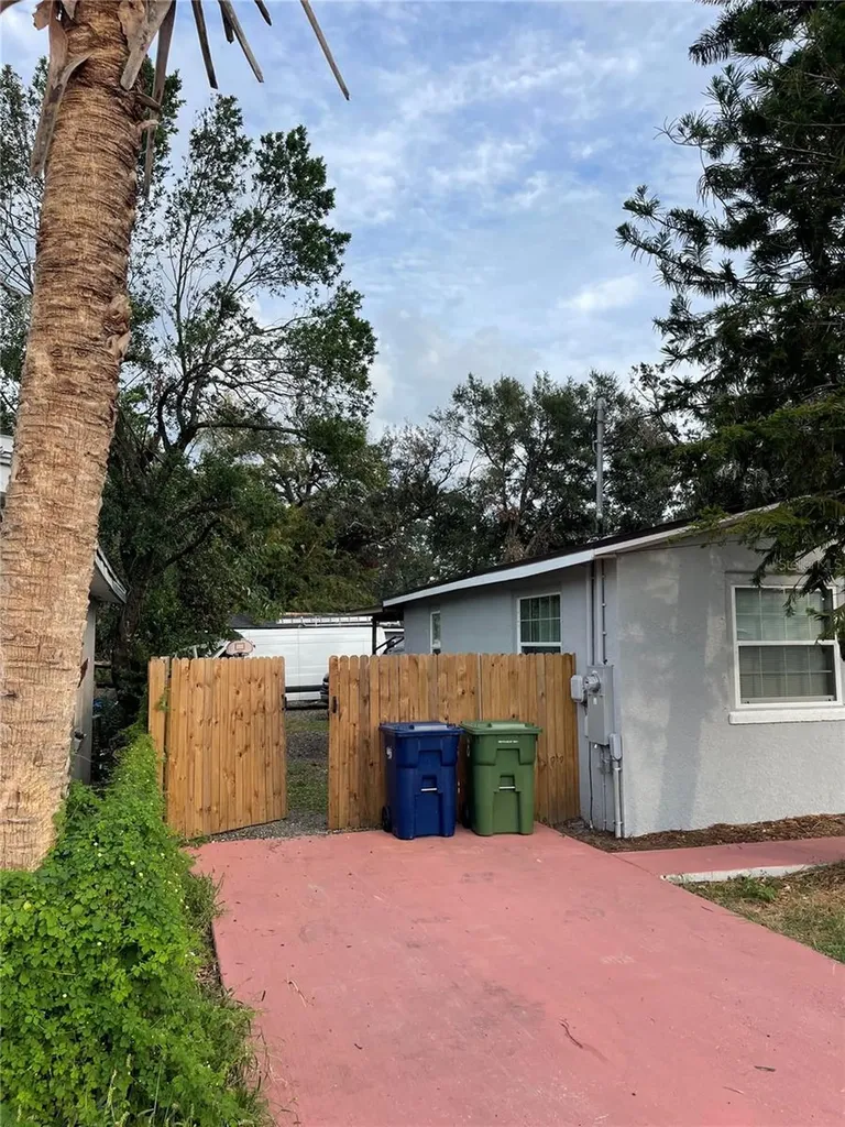 8517 N Highland Avenue Tampa FL 33604