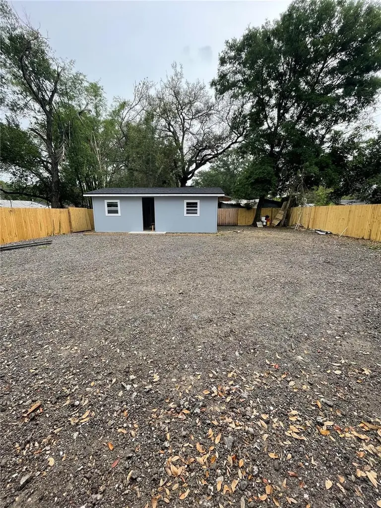 8517 N Highland Avenue Tampa FL 33604