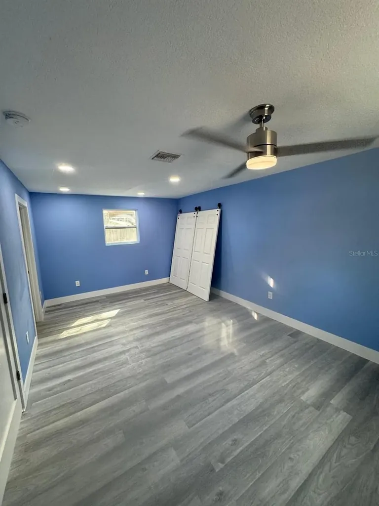 8517 N Highland Avenue Tampa FL 33604