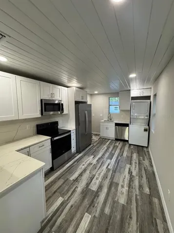 8517 N Highland Avenue Tampa FL 33604
