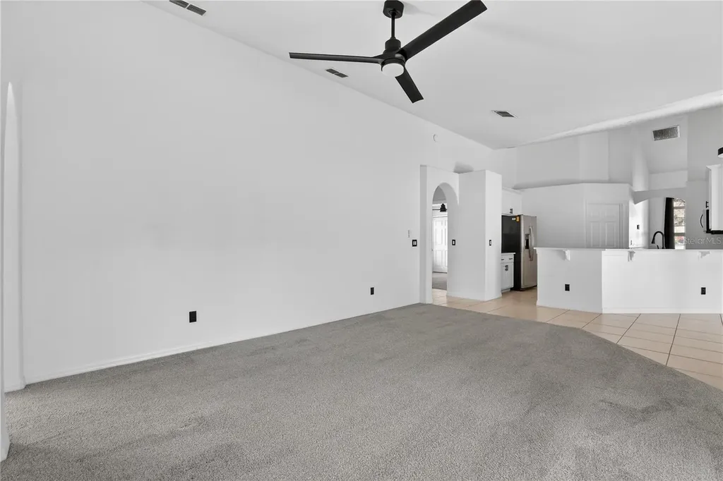 1042 Chamberlin Trail St Cloud FL 34772